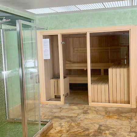 Salinas. Apartment For 4. Terrace/Parking/Pools/Gym/4Mins Beach เอสเตโปนา ภายนอก รูปภาพ