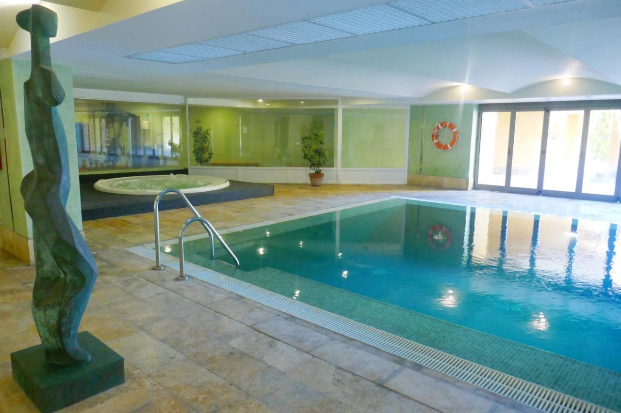 Salinas. Apartment For 4. Terrace/Parking/Pools/Gym/4Mins Beach เอสเตโปนา ภายนอก รูปภาพ